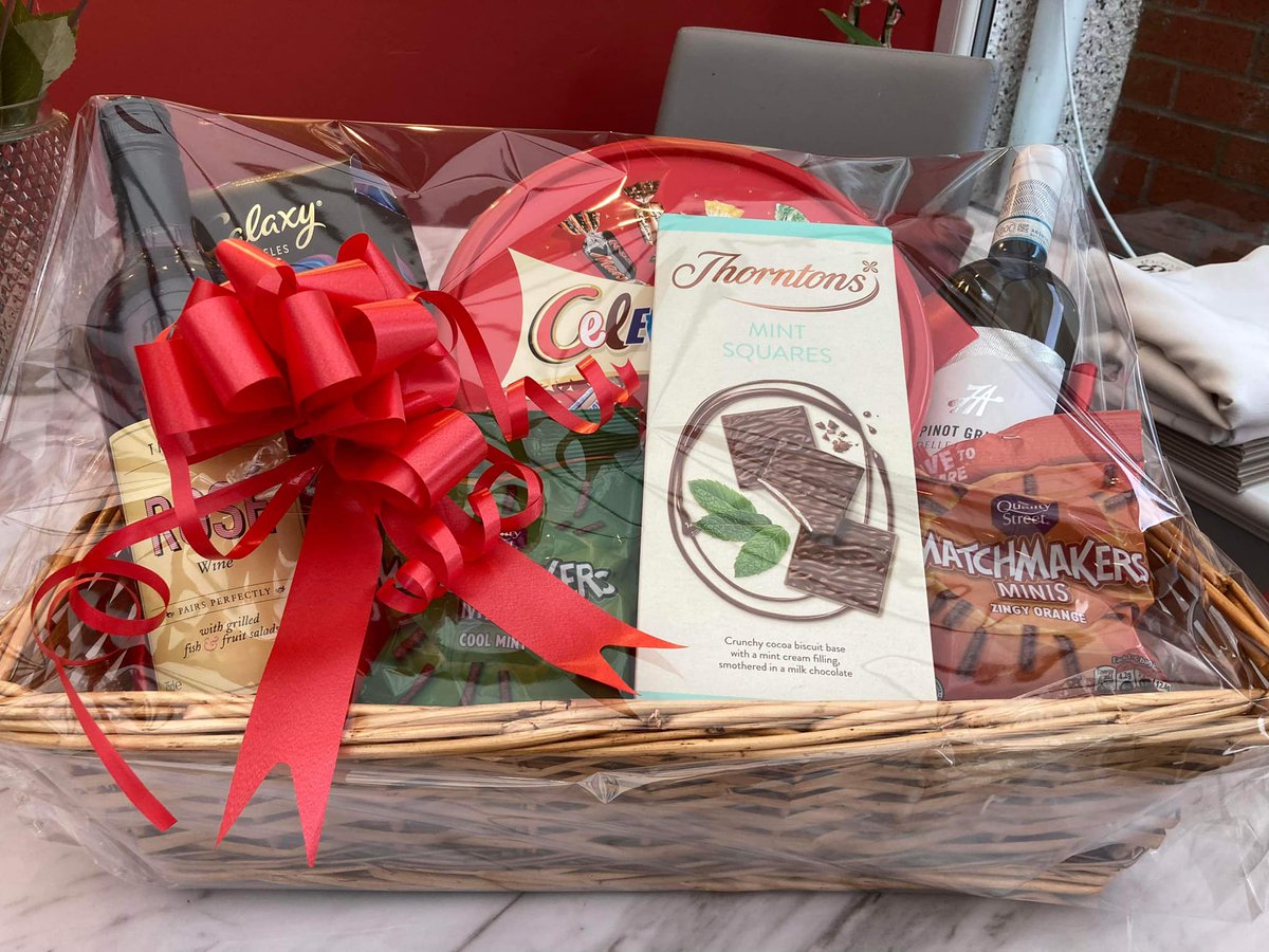 LiveAidLpool's tweet photo. Massive thanks to @Juliefundraiser for kindly donating this hamper as a prize at our 2 night #LiveAidLiverpool concerts this week in aid of @AlderHeyCharity @ShelterMSY 

If you have anything to donate please contact us at liveaidliverpool@gmail.com or via text to 07850030916 https://t.co/yk8QBW9DSe
