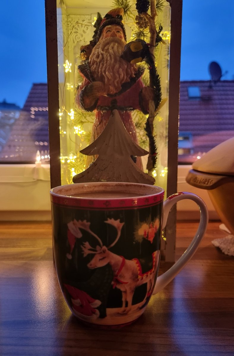 andreakcff's tweet photo. Good moooorning. Coffee is ready☕🧡 The cookie production is in progress😋 https://t.co/QCp5KooKsi