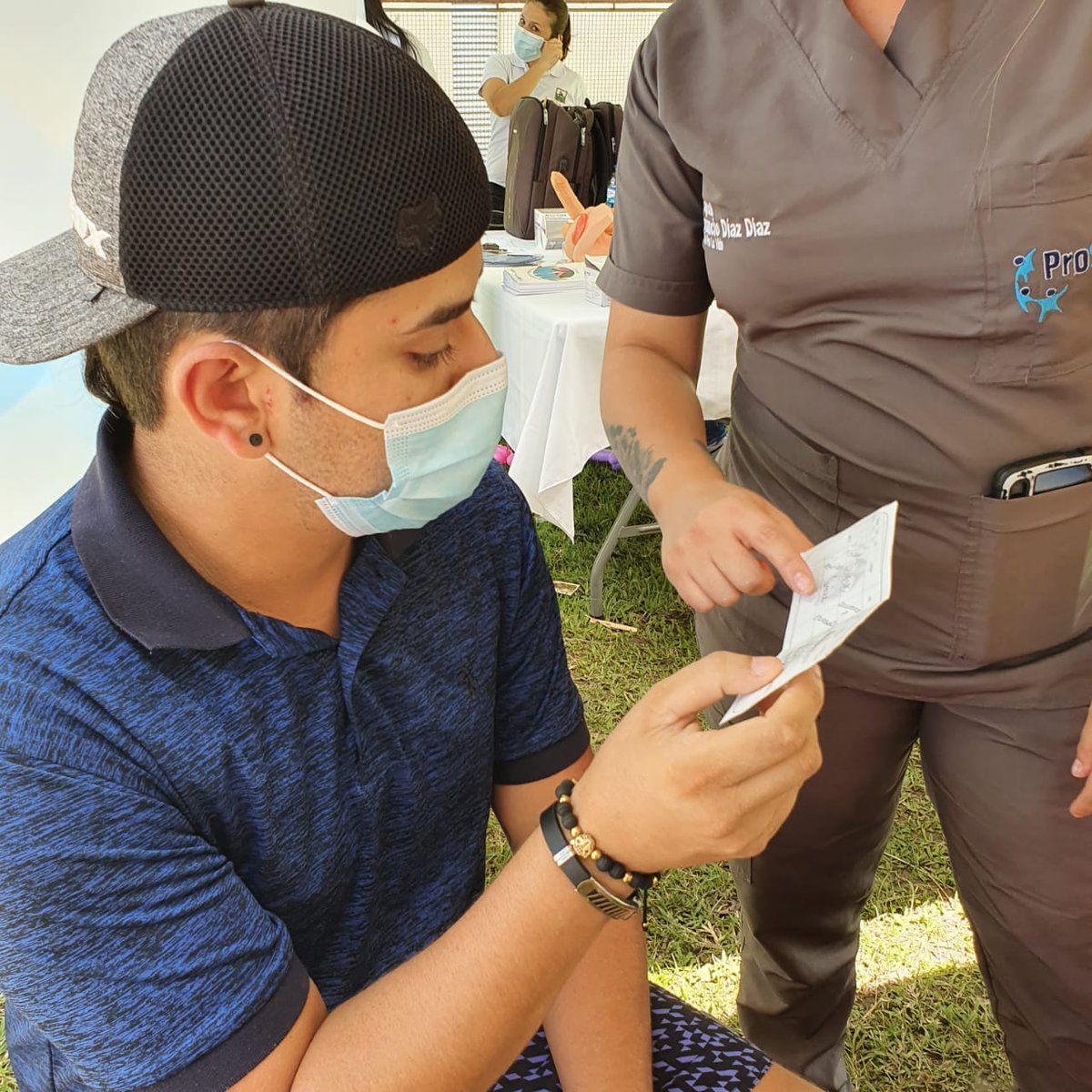 DiazHospital's tweet photo. Ayer domingo 28 de noviembre, estuvimos presentes en el Parque Lineal San Remo, en la última Feria de Servicio al Ciudadano que organiza la Administración Municipal, ofreciendo diferentes servicios para toda la comunidad. 
.
.
#UNIDOSPORLAVIDA 💙 https://t.co/1cFSszcr92