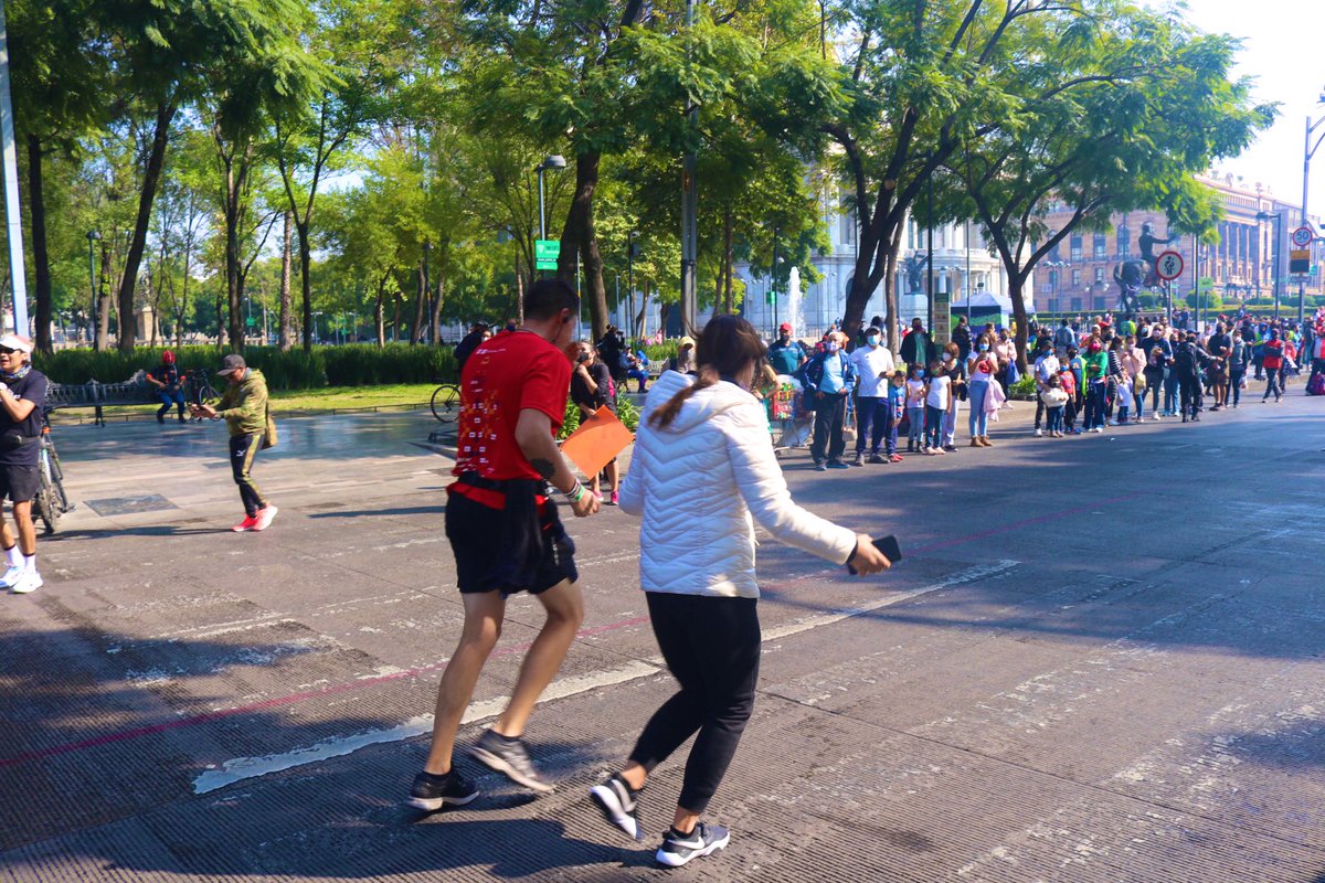 Chipuc's tweet photo. Cuando estás a punto de claudicar…es cuando el trabajo de @thcoachingforlife te acompaña y vas a tu interior para cumplir tus metas. Gran trabajo en equipo @tOtOhERrOs #MaratonCDMX2021 https://t.co/zFSM3wYDZg