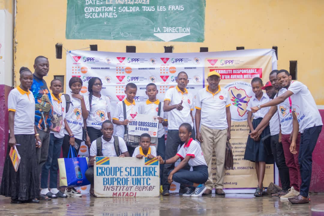 MimboroD's tweet photo. L'éducation sexuelle complète permet aux ados et jeunes de faire le choix claire sur leur sexualité et d'être a l'abris de nombreuses consequences dues a des mauvaise choix. @UNFPARDC @abefnd_rdc @IPPFAR @MajRDCongo @IpasOrg @MakokiYaMwasi @Mulunda_JC @MansiantimaOr @Dr_Mpoyi  #M https://t.co/54U2I6nRn4