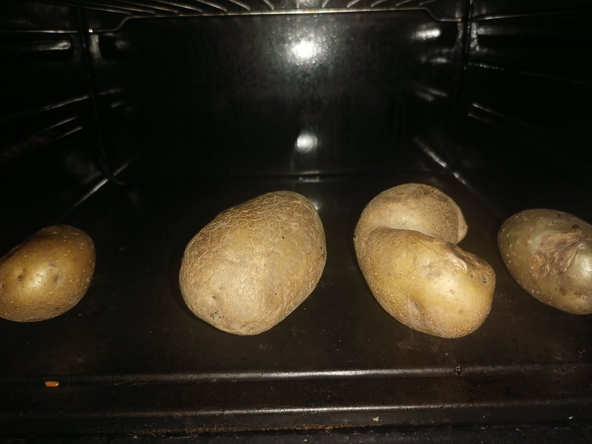 Пренесена традиција од дедо на внука 😁