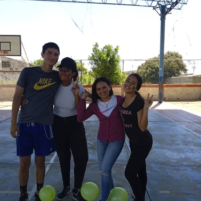 RJV_Falcon's tweet photo. El día de ayer  se llevó a cabo en la Parroquia Santa Ana de Punto Fijo - Falcón, un Rally comunitario dónde los participantes mostraron sus habilidades y conocimientos para hacer de esta experiencia algo diferente🧗‍♂️
En esta oportunidad se abordo el tema Trabajo en Equipo. https://t.co/tmPiPhjXJz