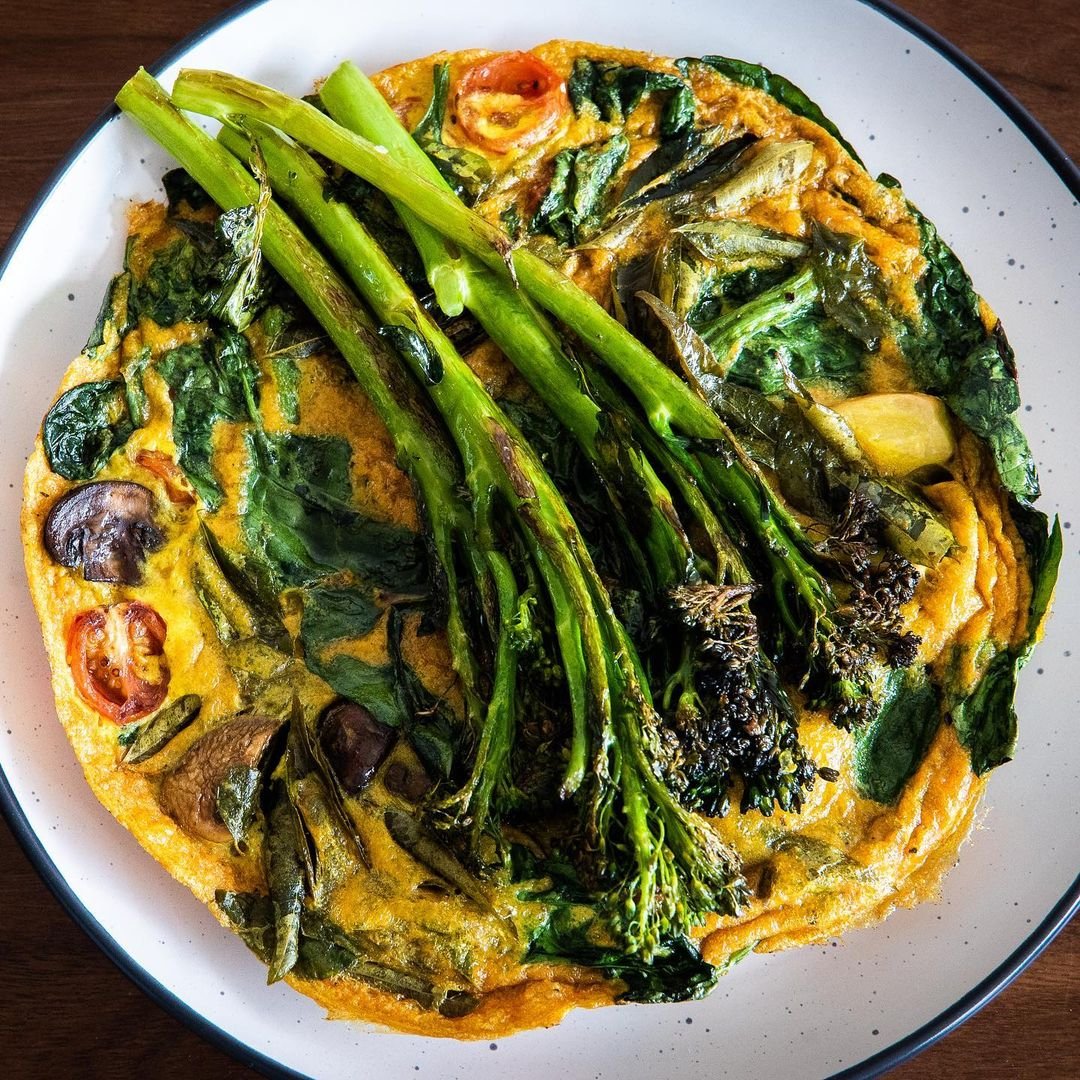 Turmeric Omelette 🧡🍳⁣⁣
⁣⁣
🛒 Uber Eats⁣ url.paras.digital/6epYqpa
🛒 DoorDash url.paras.digital/xbqZr9d
⁣
#omelette #turmeric #delish #foodie #coogee #stevieandmarli #beachcafe #breakfast #healthyfoods #healthychoice