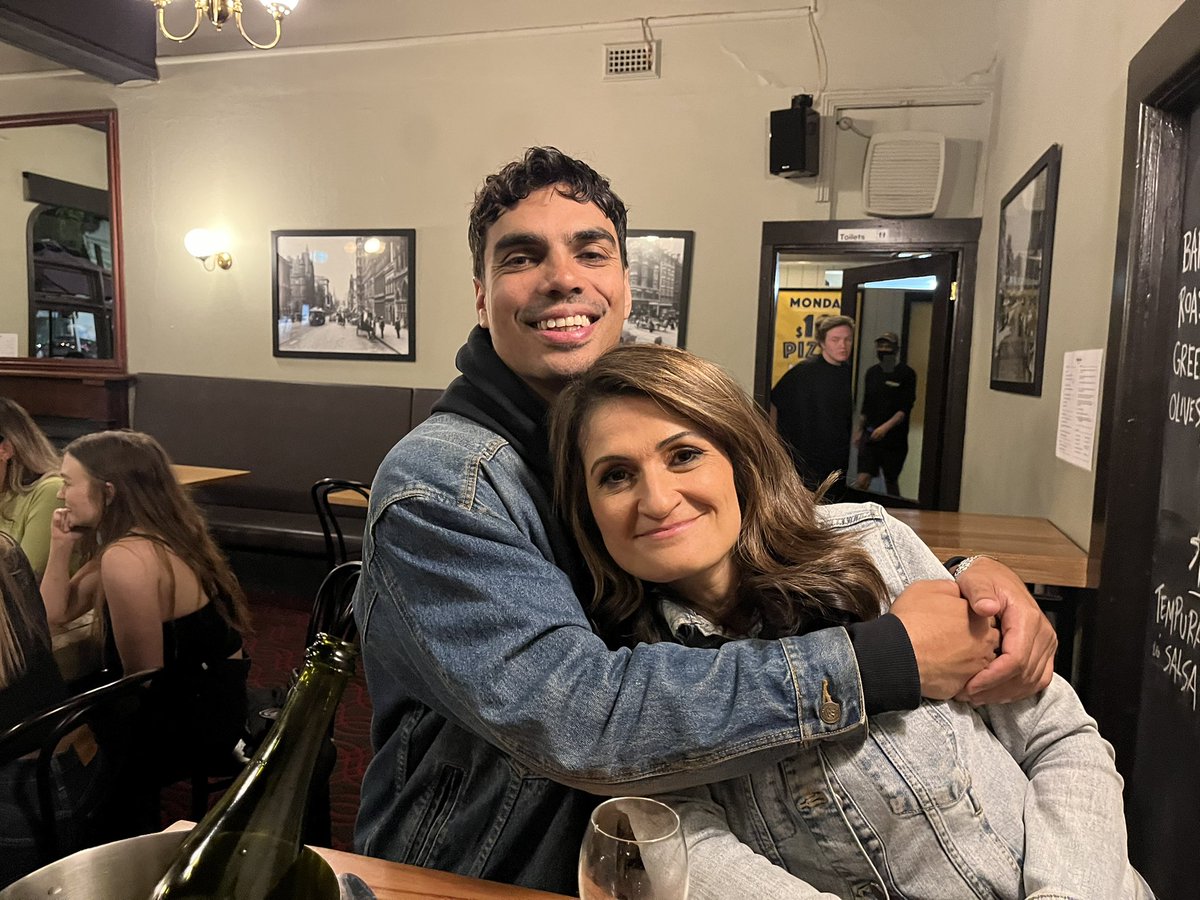 I hung out with my mate <a href="/Tonaaayy_/">Tony Armstrong</a> trying to get tips on early mornings and I am a strong backer of his clean cut look. #auspol