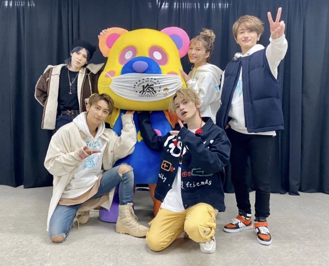 brasil_aaa's tweet photo. 3 dias de show no Kyocera Dome finalizado! 😍😍👏👏

#aaa #AAA15thanniversary #AAADOMETOUR15thANNIVERSARYthanxAAAlot https://t.co/2m3ltjbBPQ