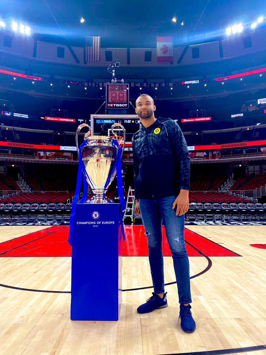 That’s a wrap on the day 1 of the <a href="/ChelseaFC/">Chelsea FC</a> Chelsea Supporters Club tour!

Wrigley Field ☑️
United Center ☑️

Tomorrow… @MkeBlues Supporters event(My first time in Wisconsin)

Follow <a href="/ChelseaFCinUSA/">Chelsea FC USA</a> for official content and behind the scenes!