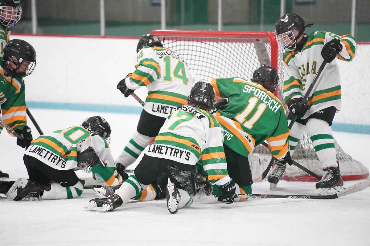 YouthHockeyHub's tweet photo. Youth Rankings presented by MAP South

PeeWees are done...Girls, next up!

PeeWee AA - STMA moves to #7
PeeWee A - Four (218) teams in T10 
PeeWee B - Roseville new #1, both Edina teams

Rankings: https://t.co/rFa8Q9XHNG https://t.co/vZEX5SoDGd