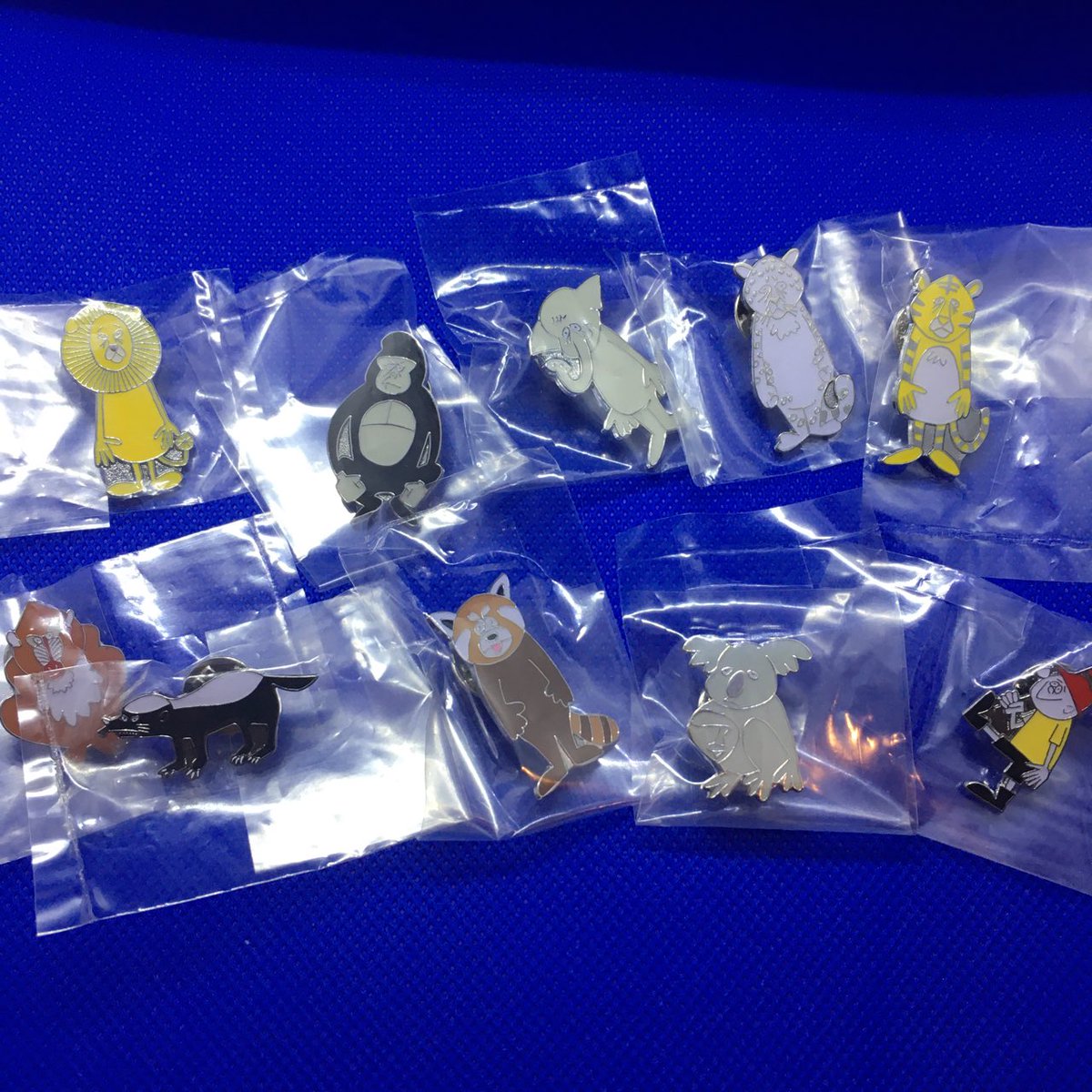 toypoo26's tweet photo. 花井祐介さんデザインのアニマルピンズ 全10種コンプリート 東山動植物園(￥6,980)がフリマアプリ ラクマで販売中♪ #rakuma #ラクマ https://t.co/ixiN16lUW0 https://t.co/qY460hJNca