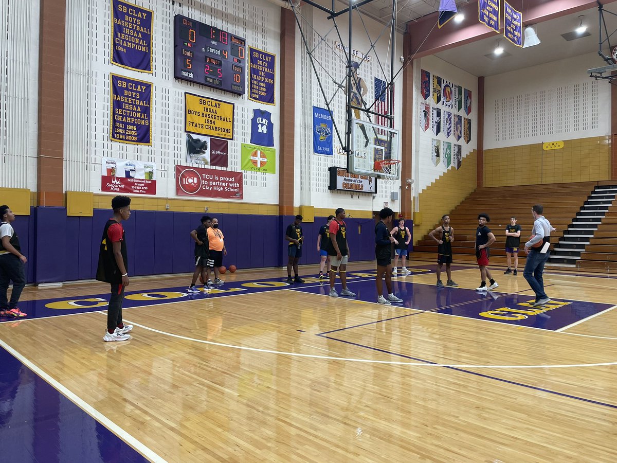 KatieRod7's tweet photo. Varsity Boys Basketball getting ready for their NIC opener tomorrow night!  We host the Falcons of John Glenn!  GO CLAY!!!!! 🏀💜💛 https://t.co/DQ6xmHhhz6