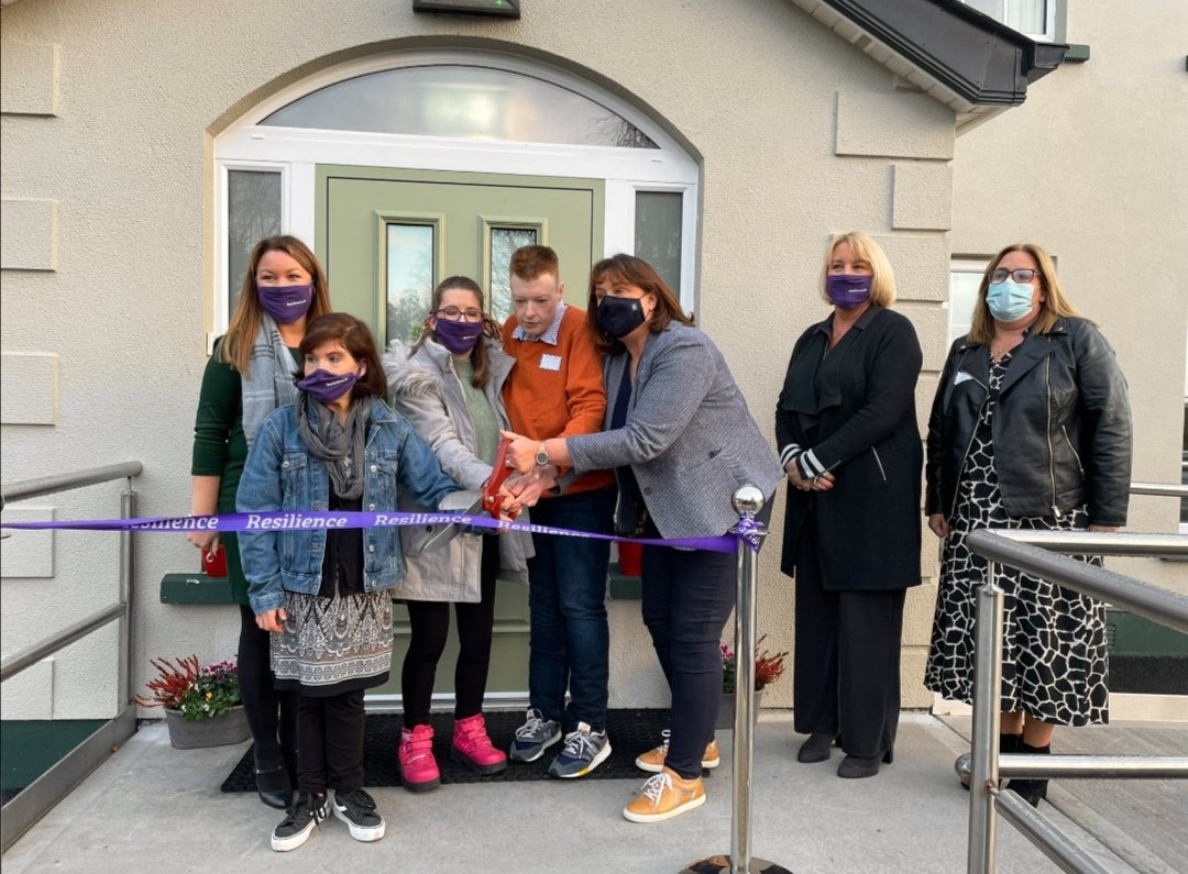 TigerSurgeon's tweet photo. Great to meet @AnneRabbitte today to discuss #pws at the official opening of @Resilience_ie Lemongrove. Fantastic work done by the team there in setting up excellent #PraderWilliSyndrome appropriate residential facilities. The future is bright. @PWSAI https://t.co/XD2tlYwXQF