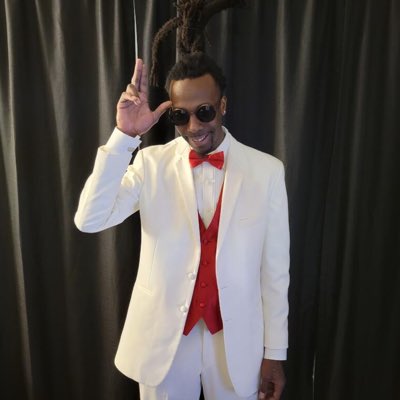 30BandLoades's tweet photo. #NewProfilePic https://t.co/LuyrbBD3gy