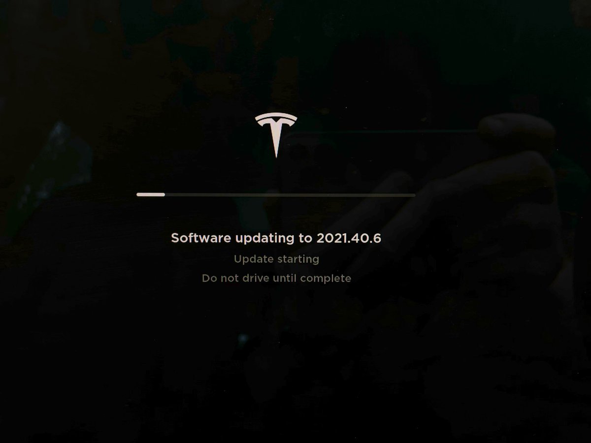 Update time 2021.40.6 will be interesting to see if its just “Bug Fixes and App improvements” haha #Tesla #Model3 #Model3Au #TeslaUpdate