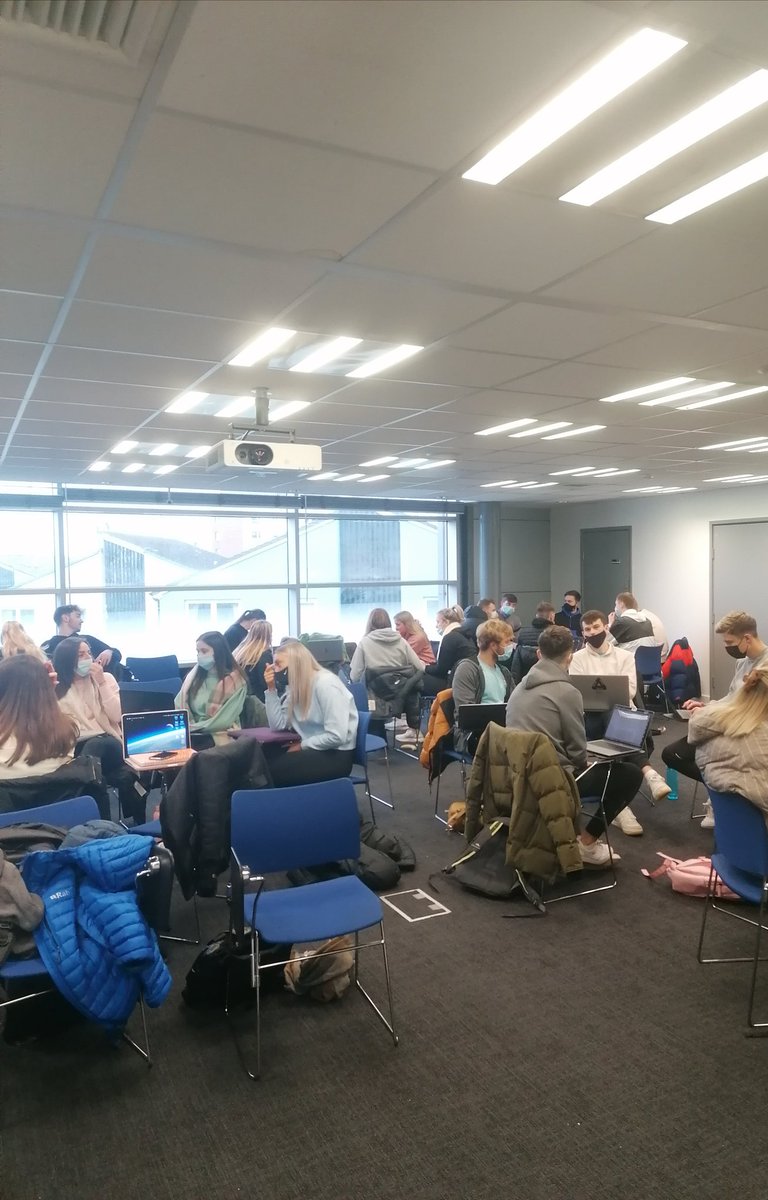 Final PECP4 seminar for 2021 and last session for Groups C &amp; D. It's been a pleasure working with you and seeing you develop your ideas from Year 2 until now. Good luck on placement and beyond 🍀 #MAPE <a href="/MorayHouse/">Moray House School of Education and Sport</a>