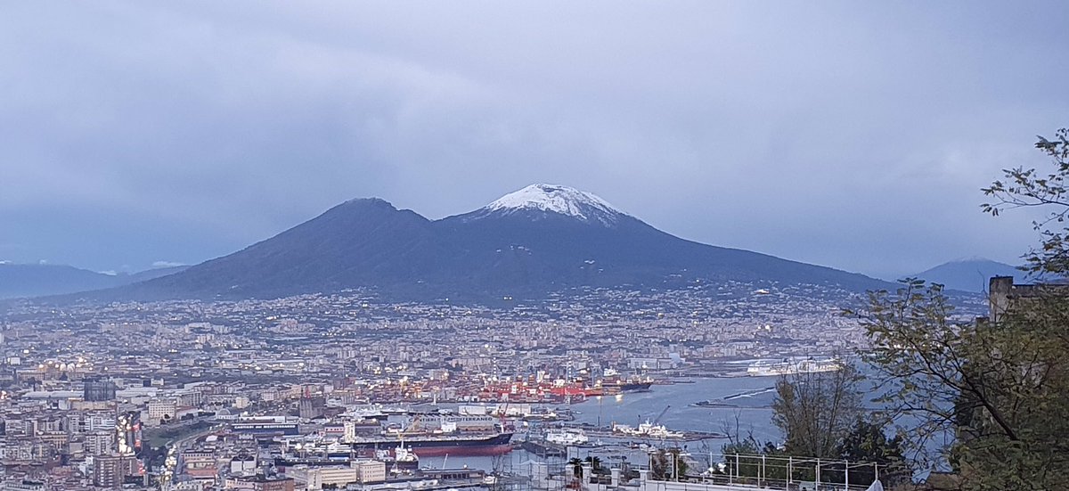 DouglasSt_CCFET's tweet photo. Kayleigh, Samira, Gemma & Orla students from @stjohnscentral1 headed off to #Naples to participate in #WayBacktoSchool @EUErasmusPlus project. @Leargas @CorkETB @DenisLeamy @CorkFet @ThisisFet @CetbeU @corklearning @SOLASFET @DeptofFHed @library_sjcc @cooneybish @dervala @yaycork https://t.co/Zx5FNL1vAA