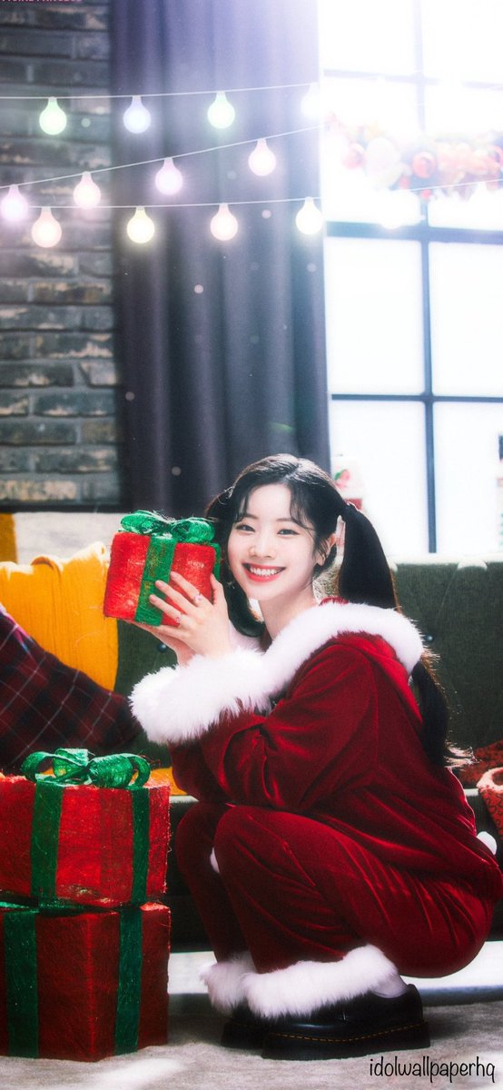 kpopgrvphics's tweet photo. #TWICE JIHYO &amp; DAHYUN ONCE Japan Holiday lockscreen/wallpaper 2/8 (will post other members later) 
 #트와이스 #Kpop 
RT if you like 🔁
Like if you use ❤️ https://t.co/TMh2va13kP