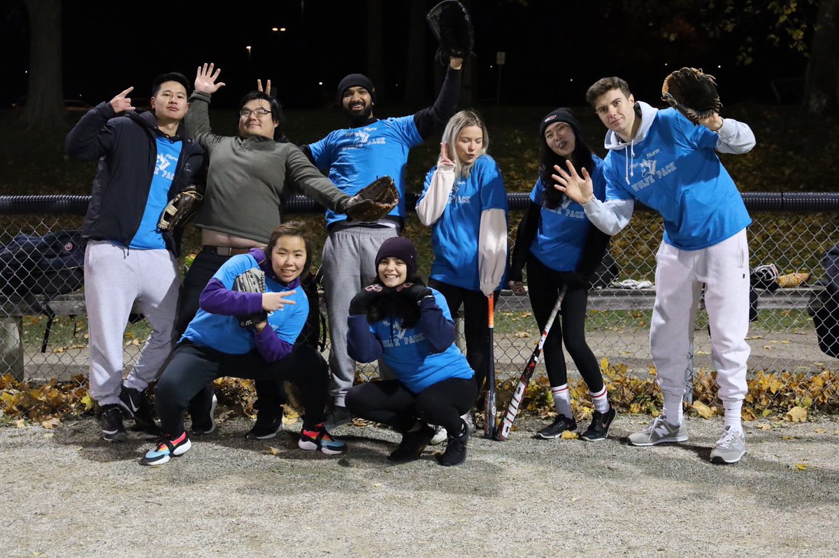physpharm_grads's tweet photo. Big shout out to the PhysPharm 2021 Softball team and our team captain Virginia Wolfe! ⚾️🏅

We had a blast this fall season and developed as a team! More to come this season ⛷⛸ https://t.co/hcAUpLkGJ1