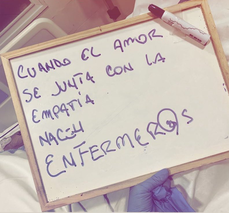 Por gestos como este, vale la pena haber elegido la enfermería❤️‍🩹 #pacientes #nurses