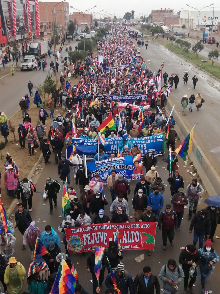 yucrabraulin's tweet photo. ¡Impresionante y contundente la #MarchaPorLaPatria!
Aquí está el pueblo que exige el respeto a la #Democracia, el respeto a un Gobierno legal y legítimamente electo de las urnas, un pueblo que quiere la #ReacitivaciónEconómica. ¡Lucho Arce no estás solo!
#EvoEsPueblo https://t.co/HXi1dTc1JO