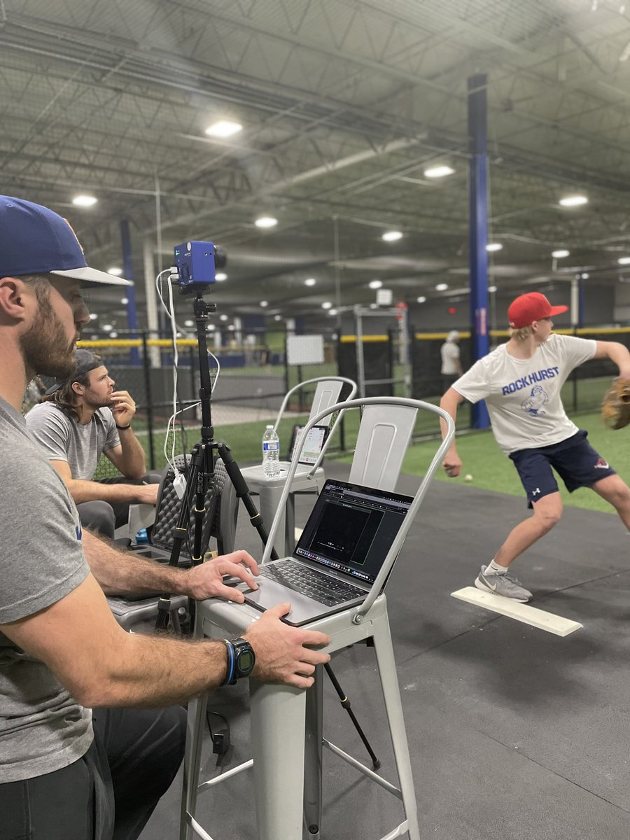 KCSCworks's tweet photo. 👀 on #improvement 

Expert instruction ✅
Advanced tech ✅

@KCthrowing + #kcscworks https://t.co/8qiNdBjMDo