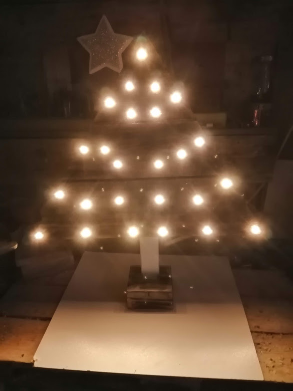 ScottMoseley3's tweet photo. Its been a busy weekend making 14 wood Christmas trees for Better start Blackpool, only another 6 or more to make https://t.co/rXALI25GWo