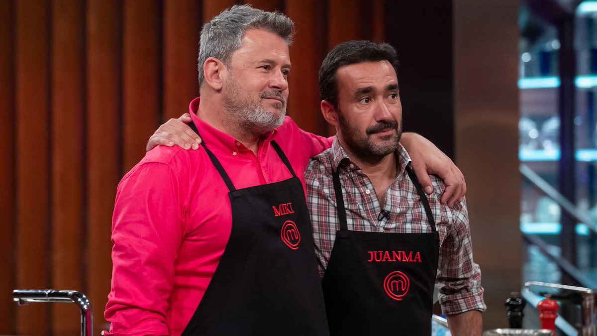 AbelArana's tweet photo. ¿Te gusta este duelo final?
Mg-No
Rt-Si
#MCCelebrity https://t.co/aHv7y6JbtQ