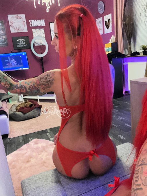 Hey Cuties 🤗💖  Ab morgen startet mein Weihnachtskalender auf https://t.co/DjQszPvUVf und ich habe zus&auml;tzlich<a href="/tag/goodnight"class="tags"><span>#goodnight</span></a><a href="/tag/kiss"class="tags"><span>#kiss</span></a>