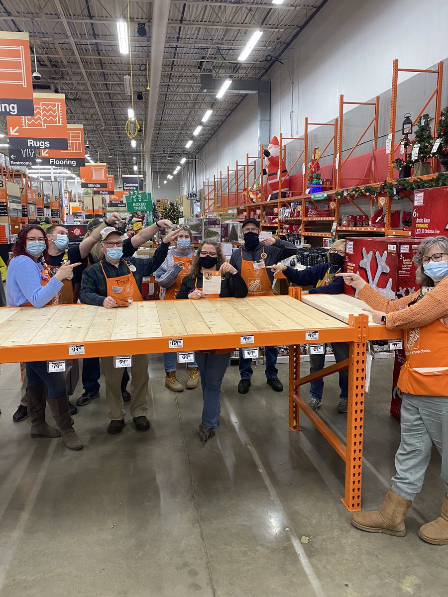 Shari was a huge help the last two weeks at the Pro Desk! Thanks for stepping up and taking care of our pros!