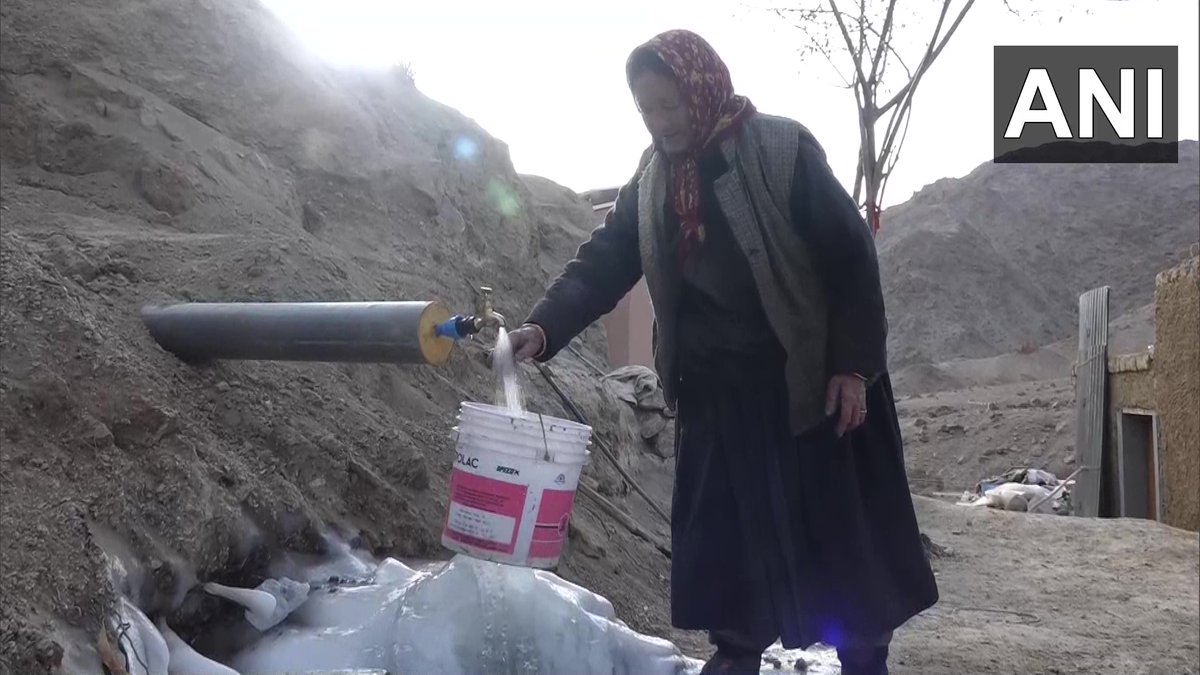 ANI's tweet photo. Ladakh: Umla becomes 12th village of Leh that now has tap water supply in each of its 25-odd households even in sub-zero temperature, under Jal Jeevan Mission

"Earlier during winters, we had no option but to fetch water from streams by breaking ice layer," a villager said y'day https://t.co/cNkPxlBR5M