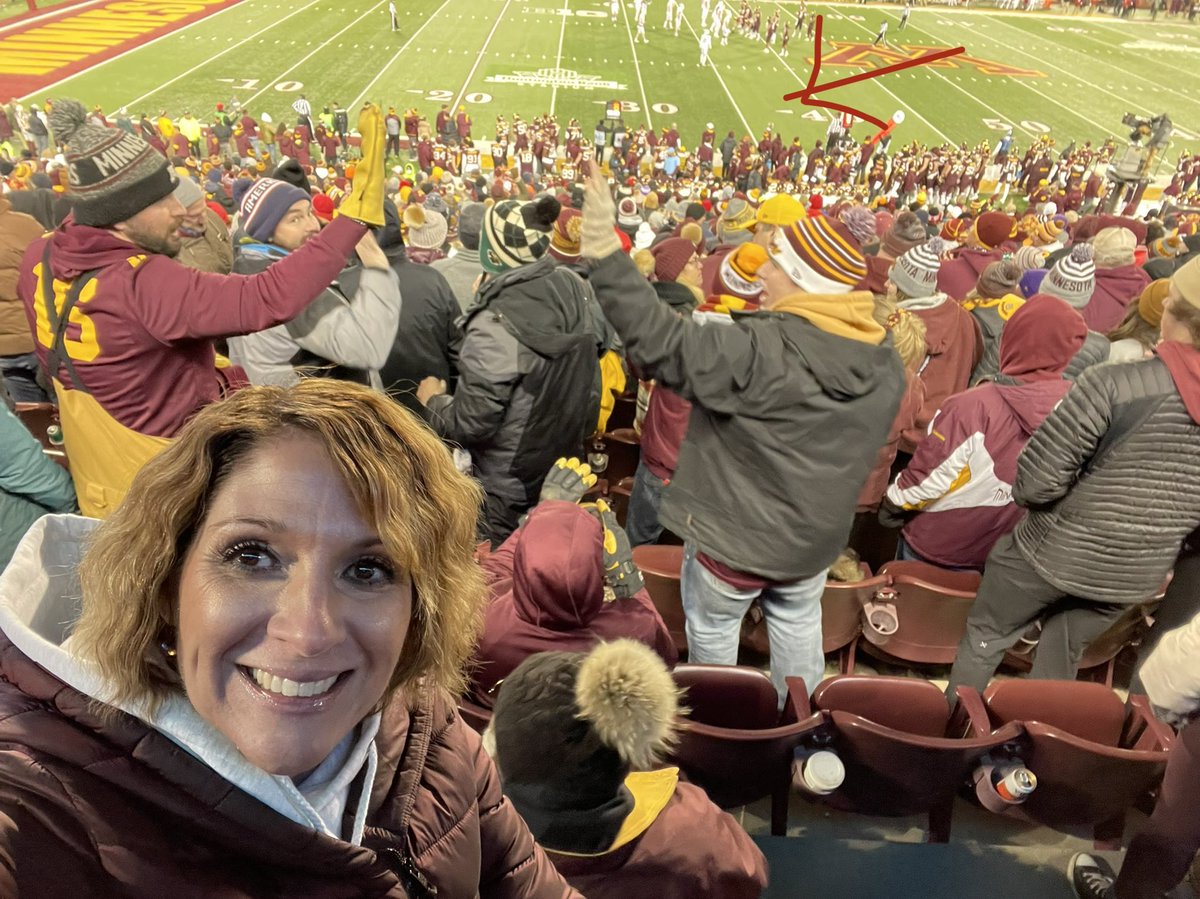 teresamking's tweet photo. Shout out to my birthday twin, @Coach_Fleck!  Great game on Saturday! https://t.co/ETo9HgBU7C