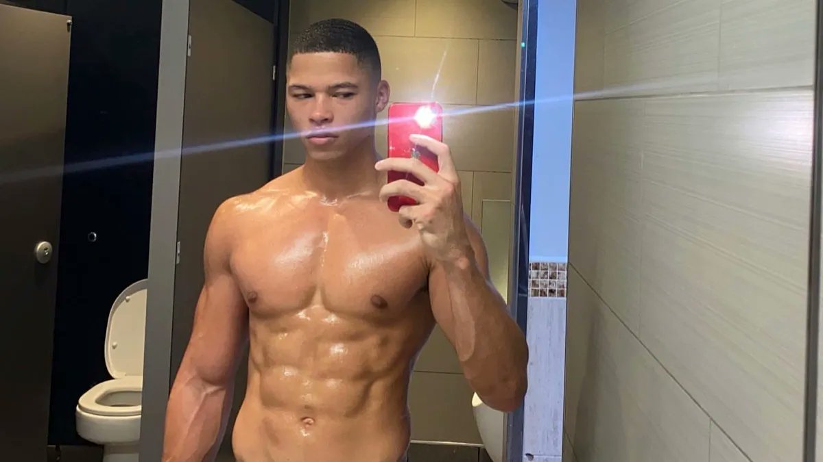 socialitelife's tweet photo. This #MaleModelMonday we are featuring photos of 

#DelaneyOrtiz
@pedrosoltz
#LukeAllen
@mavericksmanner
#DarnellEdwards
@florian_macek
#StefanPollmann
@ChristianHogue_
@L_Bernardiny
@KyleKleiboeker

See the photos: https://t.co/g03zSLYpBn https://t.co/Qd5GglgaSi