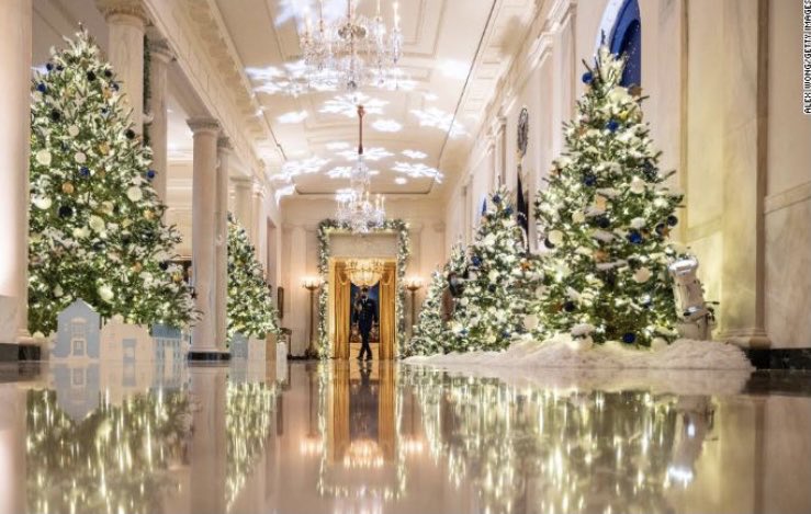 RobertCooper58's tweet photo. I think Jill Biden’s Christmas decorations for the White House are absolutely BEAUTIFUL!! 

Raise your hand if you agree! ✋ https://t.co/MM6XTRTmUF