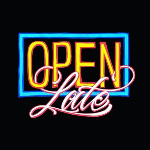 CashCob's tweet photo. Wednesday - Open Late Until 8! We're Open 7 days/week and late this Wednesday with treats &amp; deals.  New arrivals keep coming!  - https://t.co/3QyJMLDk1a https://t.co/8mn1tYcilw