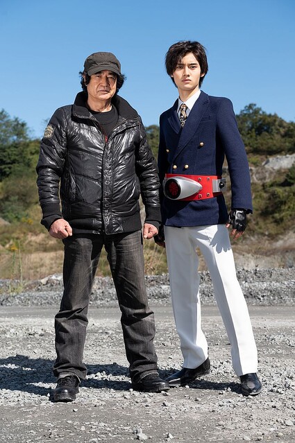 画像 藤岡真威人 藤岡弘息子 の仮面ライダーがかっこいい 親子二代似てると話題に Topitopi