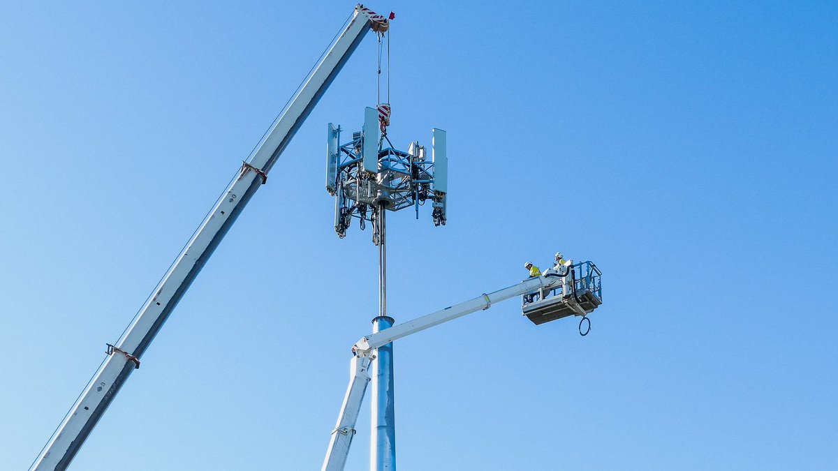 LinkforceEng's tweet photo. Recently our Communications division were engaged to construct and install a Greenfield 25m Monopole to enhance 3G/4G mobile coverage for both Optus and TPG customers.
Explore Careers: https://t.co/YzJGGFQBZ3
#telecommunications #opportunities #communications https://t.co/kNJ3fQ9ZOt
