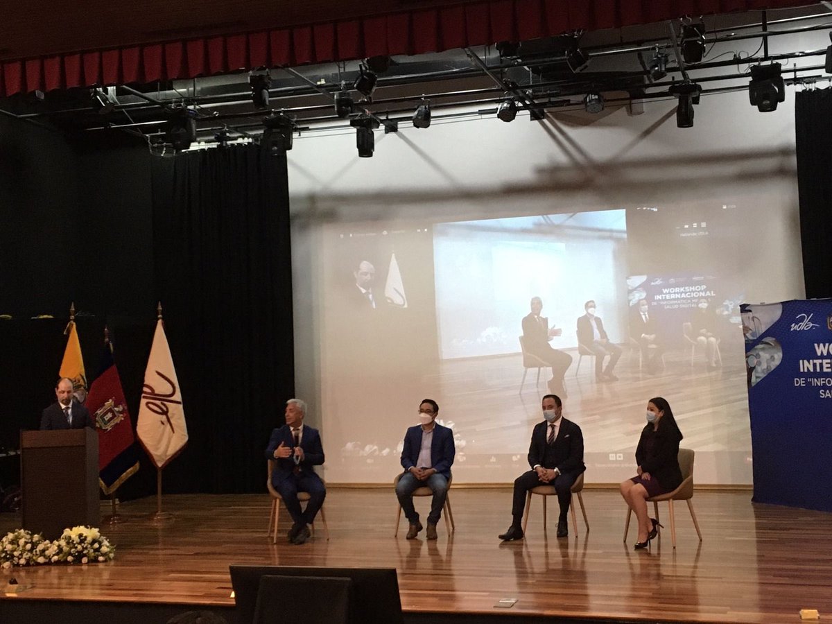 mpbreilh's tweet photo. Estoy muy honrado de haber sido moderador del 1er Panel dentro del Workshop de #InformaticaMedica y #SaludDigital organizado por @Vice_Ec en @UDLAEcuador.
Un lujo de evento, de expositores y de organización! 🤓 https://t.co/M6E8KhhLA3