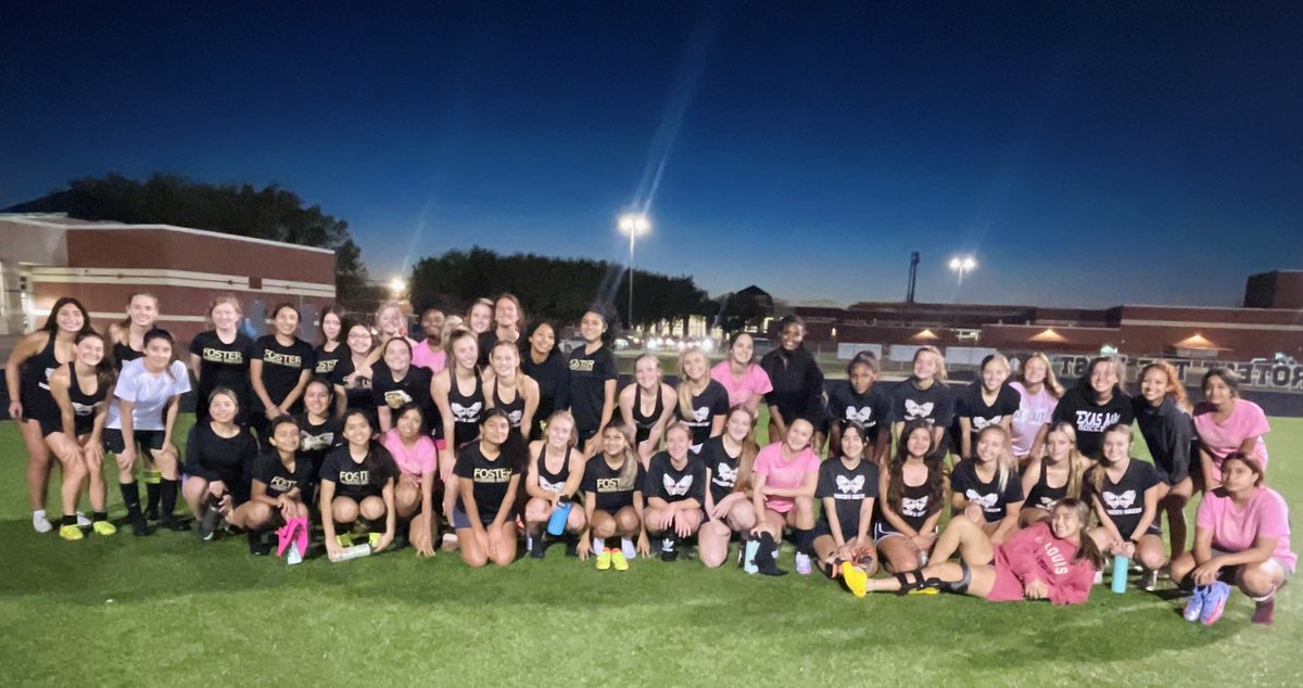 FosterSoccer's tweet photo. Day 1 complete! Amazing first day with an amazing group of girls!! This is going to be a fun season!💛⚽️🖤 #ptn https://t.co/5IYggCfAg6