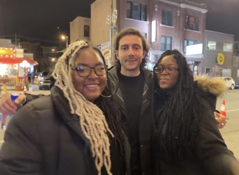 BeautyinBee's tweet photo. Got to meet majidJordan!!! They are literally the sweetest 😭 we got hugs and all! Literally one of the best nights ever https://t.co/2Ym0K37Img