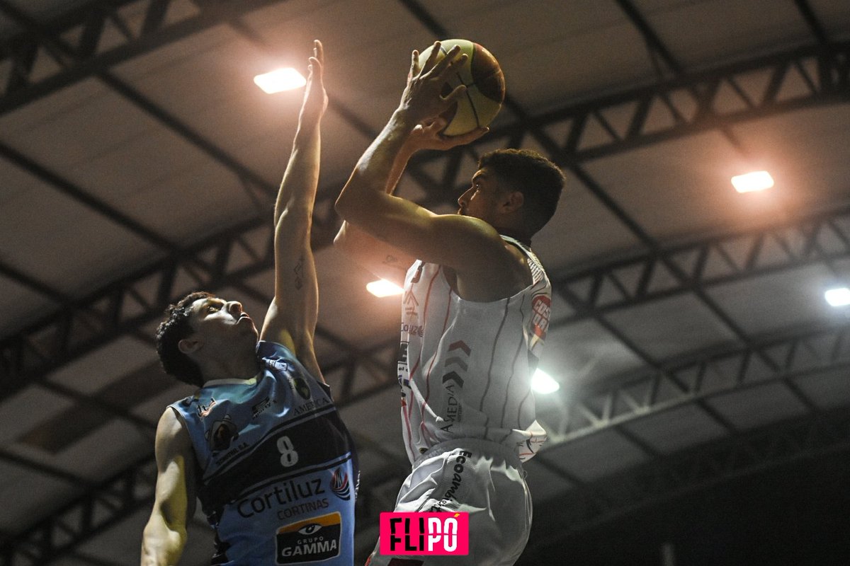fliposports's tweet photo. #DTA I 👉🏻 Resultado del primer tiempo entre @montevideobbc 49 - 46 @ClubReducto 🏀👇🏻.

@5x5_basket @basketuniversal
@SalimoUy @hundilacom

𝑺𝒐𝒎𝒐𝒔 𝒊𝒎𝒂𝒈𝒆𝒏, 𝒔𝒐𝒎𝒐𝒔 𝒅𝒆𝒑𝒐𝒓𝒕𝒆. 📸 https://t.co/6ieDgEv9fO