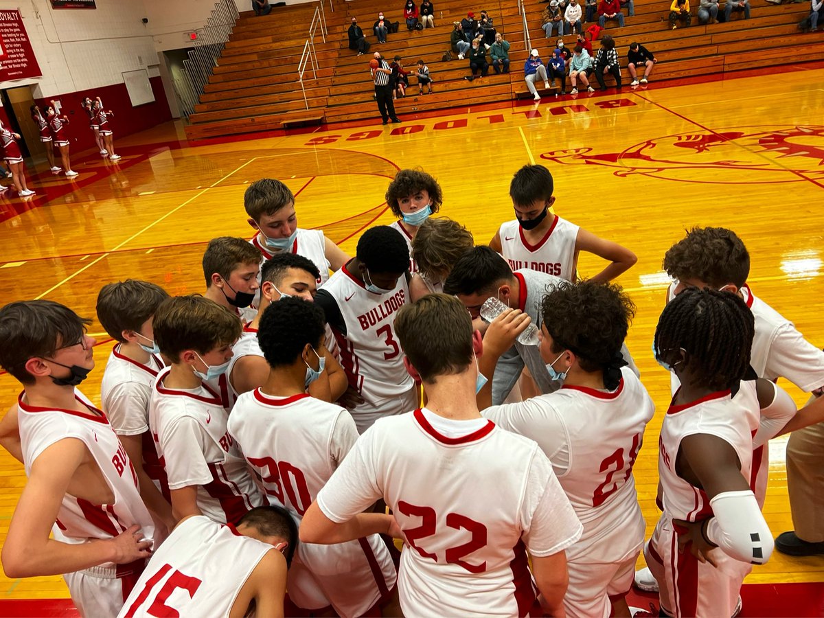 shsbulldogbball's tweet photo. Freshmen Final
Streator 58
Lisle 33
N. Lukach - 20 P
J. Hagie - 14 P
I. Weibel - 10 P
Congrats to the boys and Coach Nambo on starting the season 1-0. 
#SHSDawgs https://t.co/E7lAUwoO26