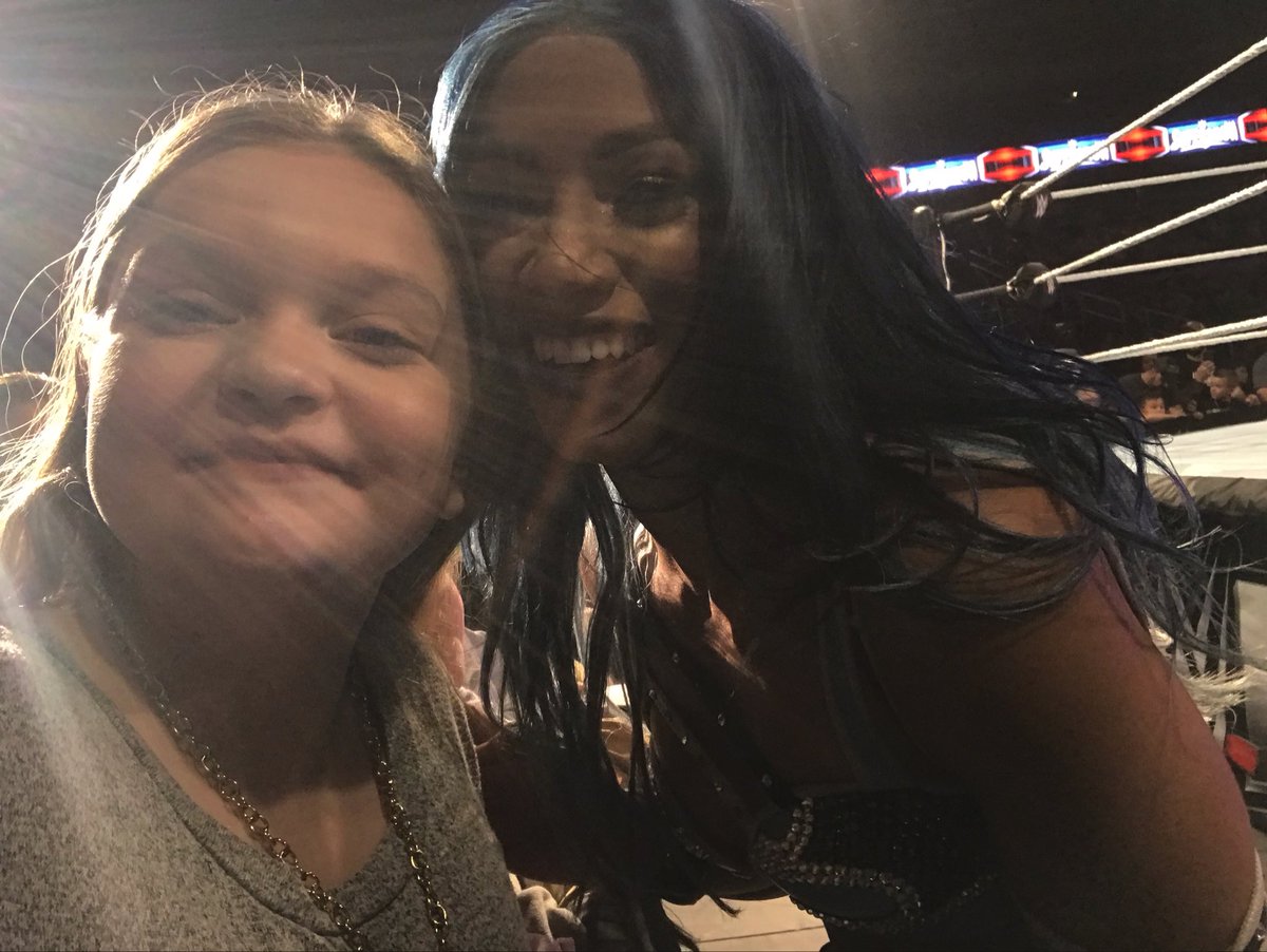 RChestnut's tweet photo. #WWECharleston #SashaBanks https://t.co/h5D6mNlRHq