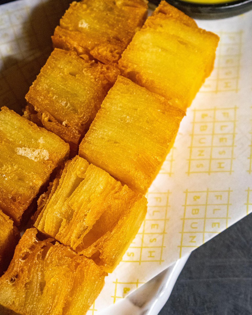 FleshandBuns's tweet photo. It takes three days to make our Beef Fat Potato Chips and for good reason. Whilst they only take a few seconds to devour, we layer, press, let sit and precisely cut these potatoes to ensure every single one is perfect. https://t.co/wXa0rWfaEG