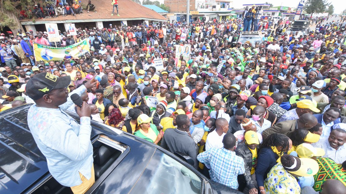 WilliamsRuto's tweet photo. Engaged wananchi at Marmanet, Gatundia and Rumuruti towns, Laikipia West Sub County, Laikipia County. https://t.co/JeavY3j1nz