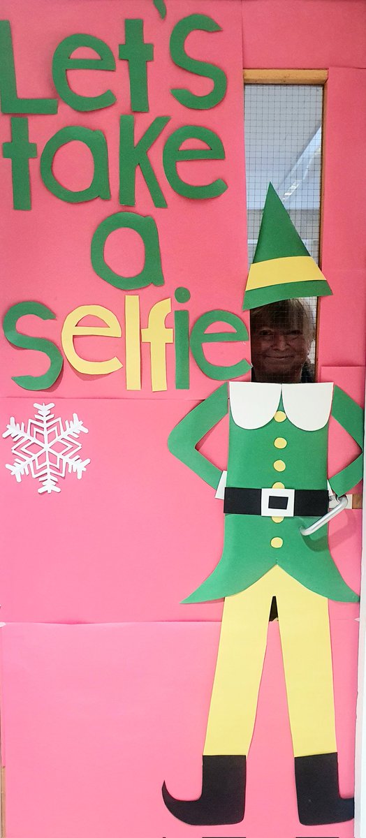 SpeysideART's tweet photo. Thank you Adele and Holly for my beautiful  and functional  Christmas  door. https://t.co/BoqbGOw8SI