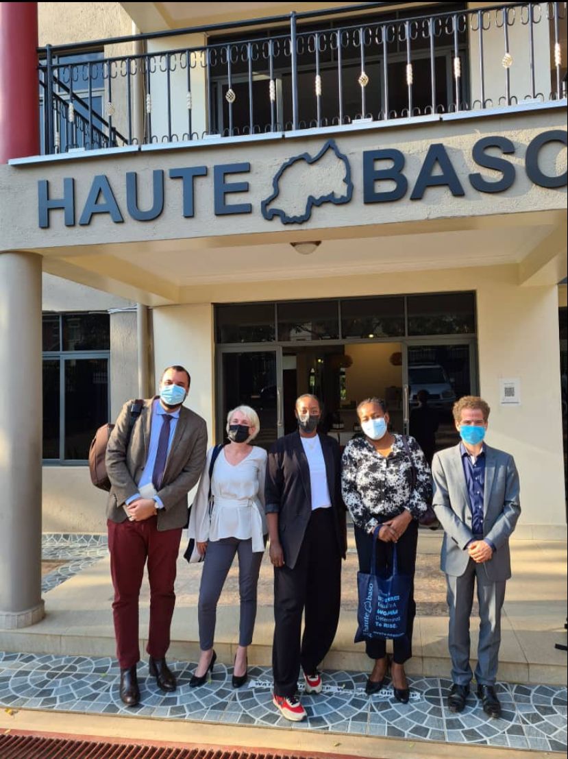 PierraNtayombya's tweet photo. Extremely grateful to have received @NGARNIM_Helene @AFD_France Regional Director accompanied by Rwanda Country Director @ArthurGermond + @BereniceOP_FaE to visit @HauteBaso &amp; share our #madeinrwanda journey while discussing #creativeindustry opportunities. #WorldinCommon https://t.co/LE44BogDOc