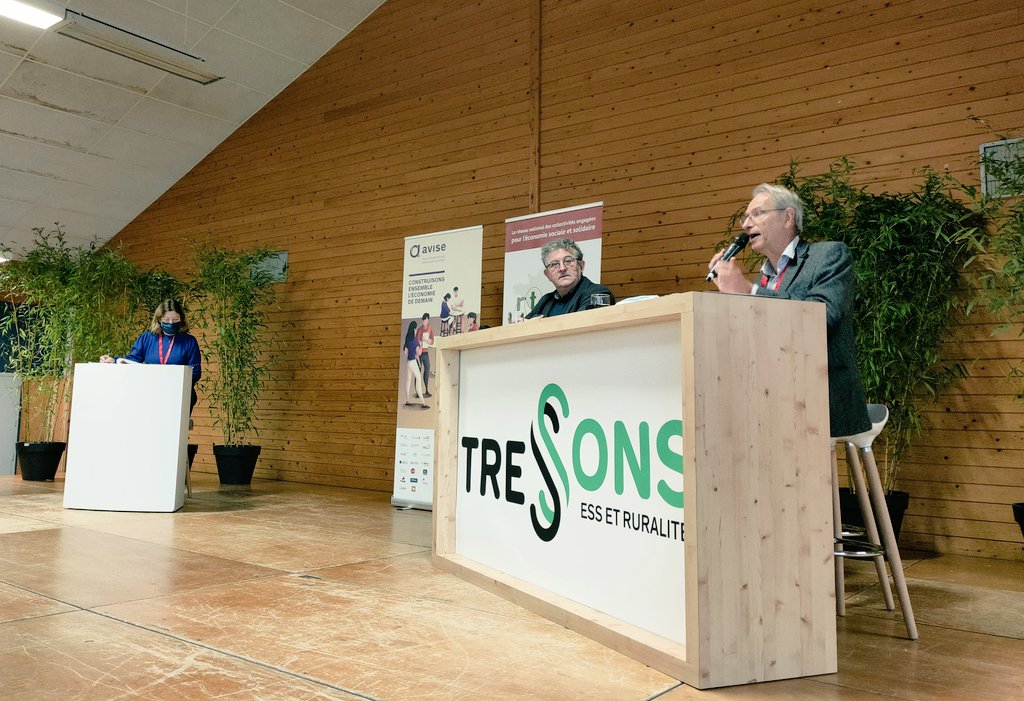 ReseauRTES's tweet photo. 📣 Séminaire #TRESSONS
Échanges entre Jean-Pierre Oger, Maire de Louvigné-du-Désert, @thierrybordot, Maire de Saint-Loup sur Semouse & @thibinrenaudo, Président d'@InSite_France sur les défis territoriaux et l'ESS : accès au #foncier, vieillissement de la population, insertion... https://t.co/CqLZPenwhh