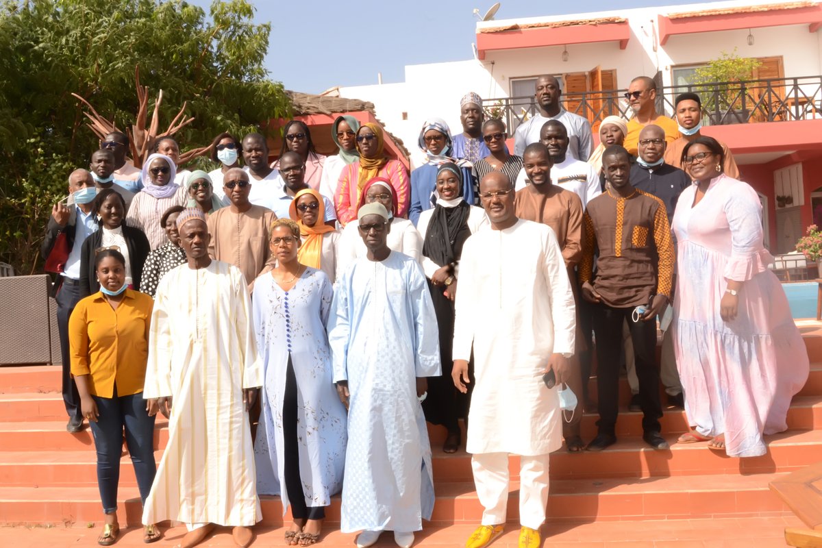 IPAR_ThinkTank's tweet photo. Retraite annuelle de @IPAR_ThinkTank les 06 et 07 décembre 2021 à Saint Louis : bilan de l’année 2021 et réflexions sur le Plan de travail 2022.
#ThinkTank #kebetu https://t.co/HzXr4F0NiC