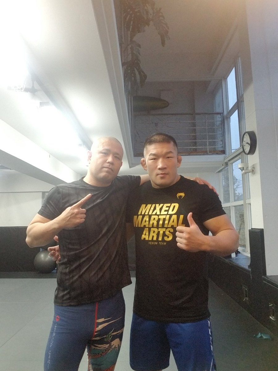 atsumo33's tweet photo. 帰国前に練習再開☺
また会おう🙋
#mma #k1wgp #crocopteam https://t.co/gdbNxlaCPd