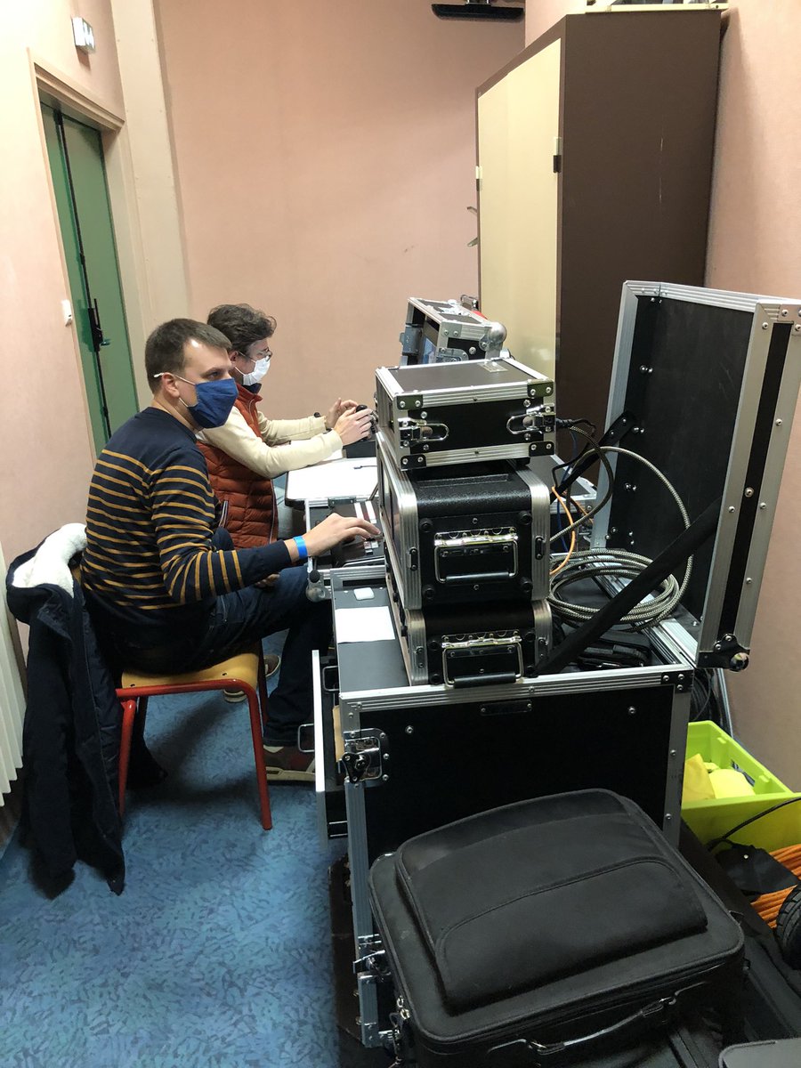 ei_sine's tweet photo. L’équipe du SUN  @DN_URCA se prépare pour la retransmission en direct de la compétition #robafis @afis sur le Facebook live de @universitereims https://t.co/1OrXRgWHaW