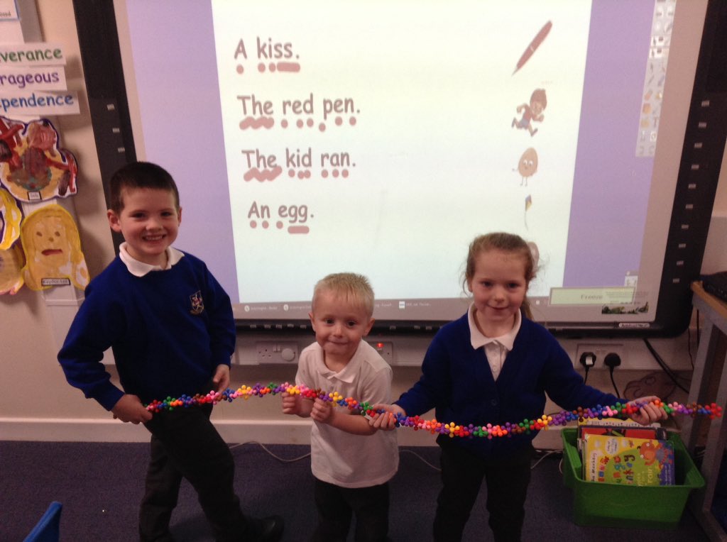 latimerprimary's tweet image. #EYFSPSED #EYFSCL Children busy working together, being kind and sharing toys.  Children talking to each other about how to play with toys and how to build things.  Well done children!